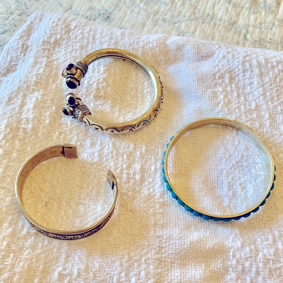 Bracelets - Picture 2 of 3